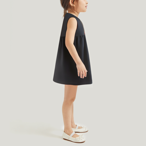 Fashionable loose round neck sleeveless girls dress