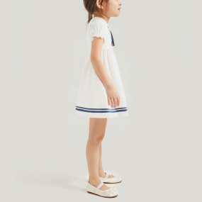 Cute and sweet white short-sleeved girls dress